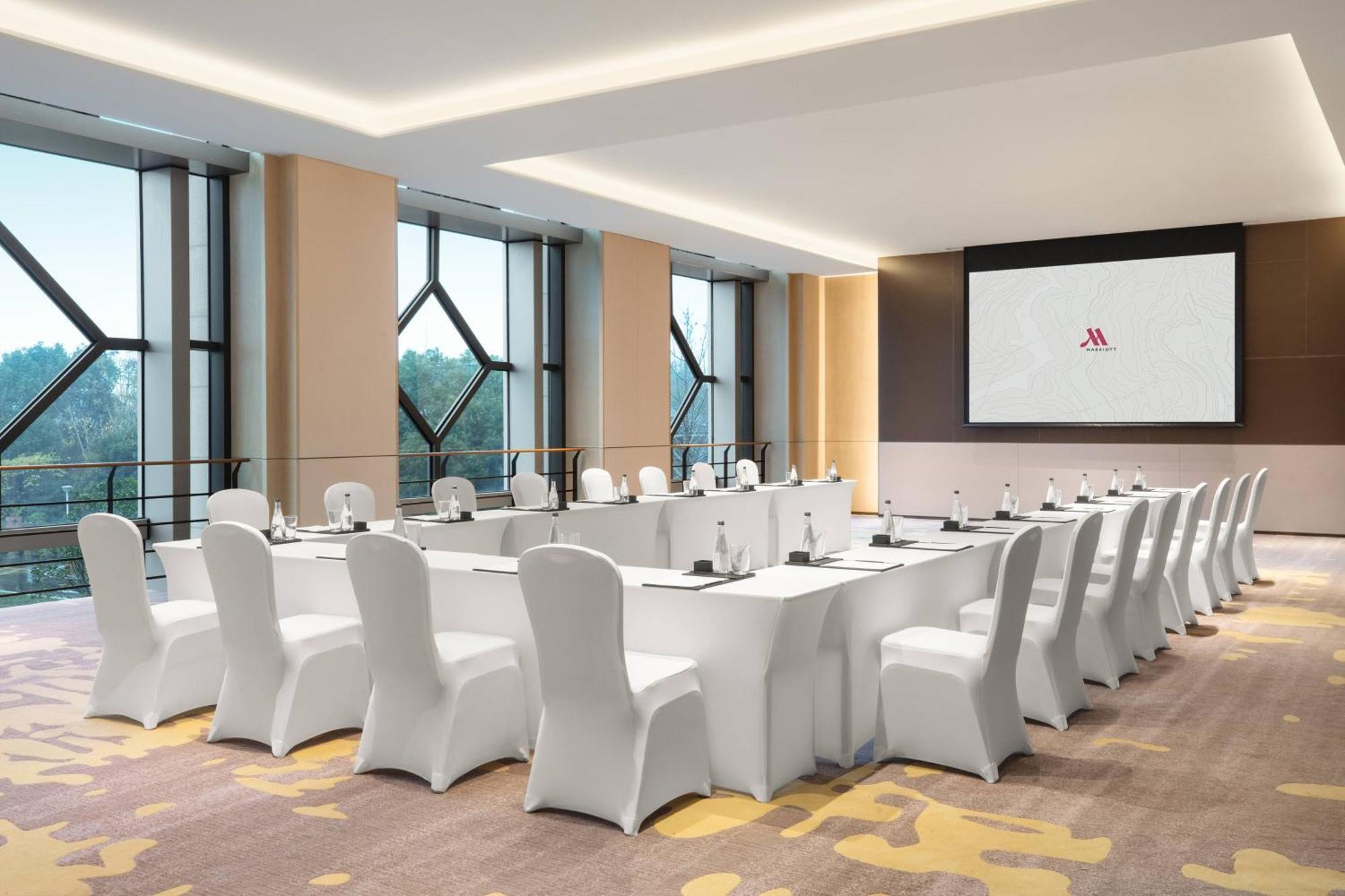 Wuxi Marriott Hotel Lihu Lake Buitenkant foto