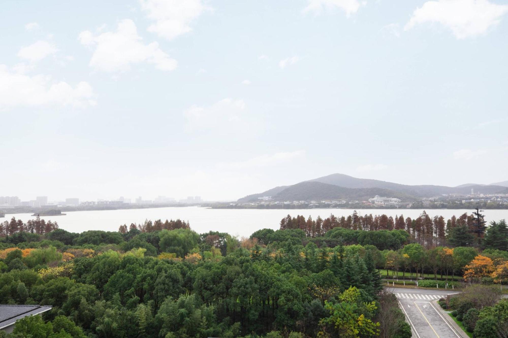 Wuxi Marriott Hotel Lihu Lake Buitenkant foto